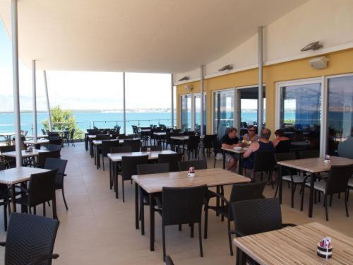 & Restaurant Condura Croatica Nin-sabunike *